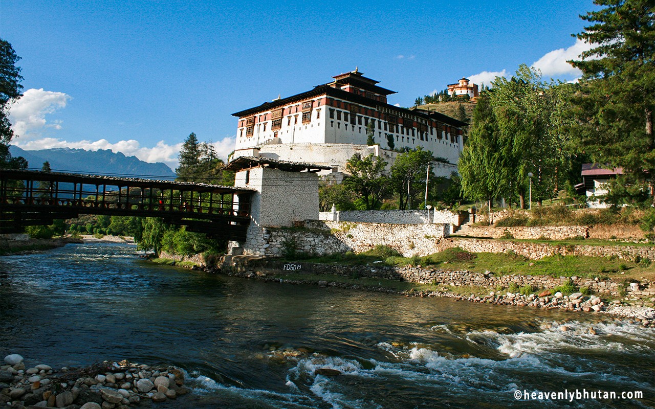 Paro Dzong, Happiness is a Place Tour, Place to Visit in Paro-Attraction in Paro