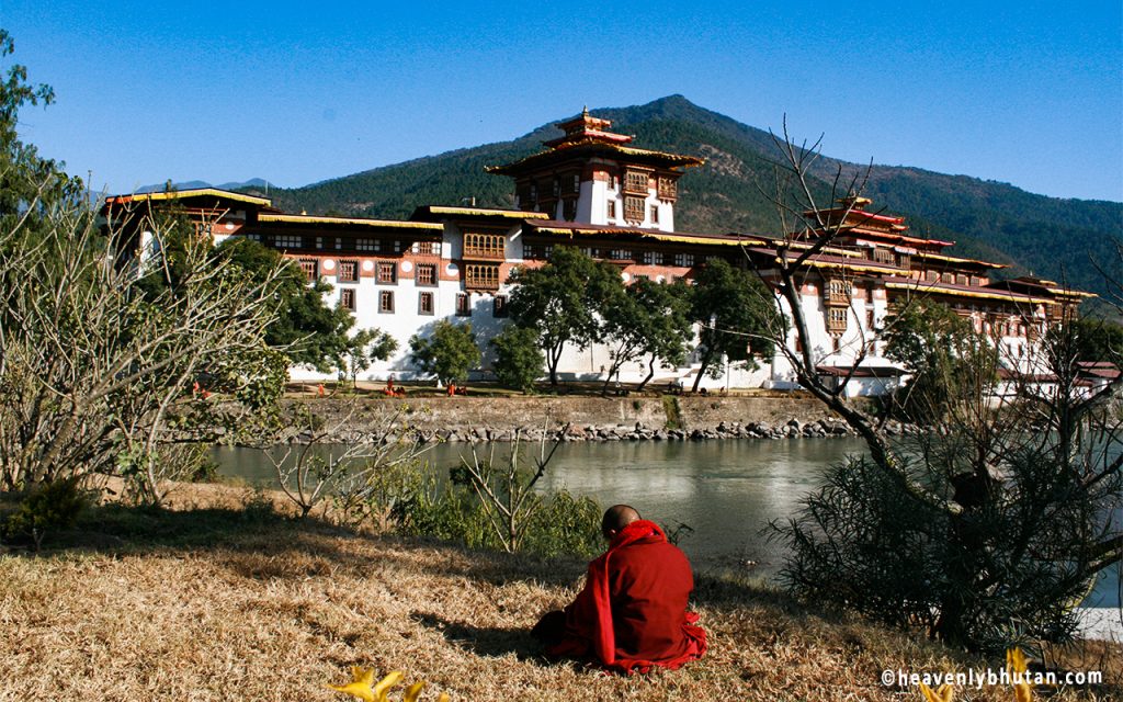 Pre Wedding Photoshoot, Photography-Tour-Bhutan, Punakha-Dzong, Talo Tshechu-Talo Festival