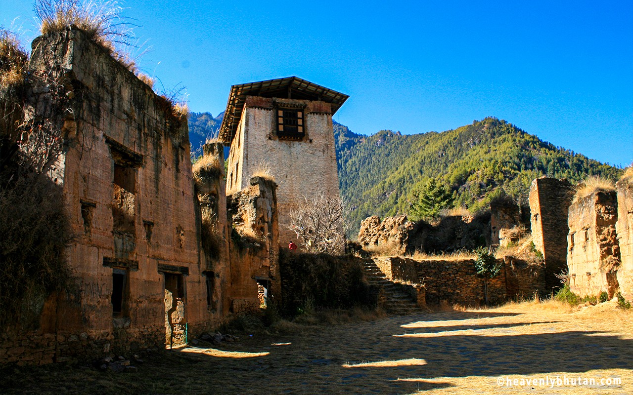 Nepal Bhutan Tours- Feel-the-Freshness-Drukgyel-Dzong