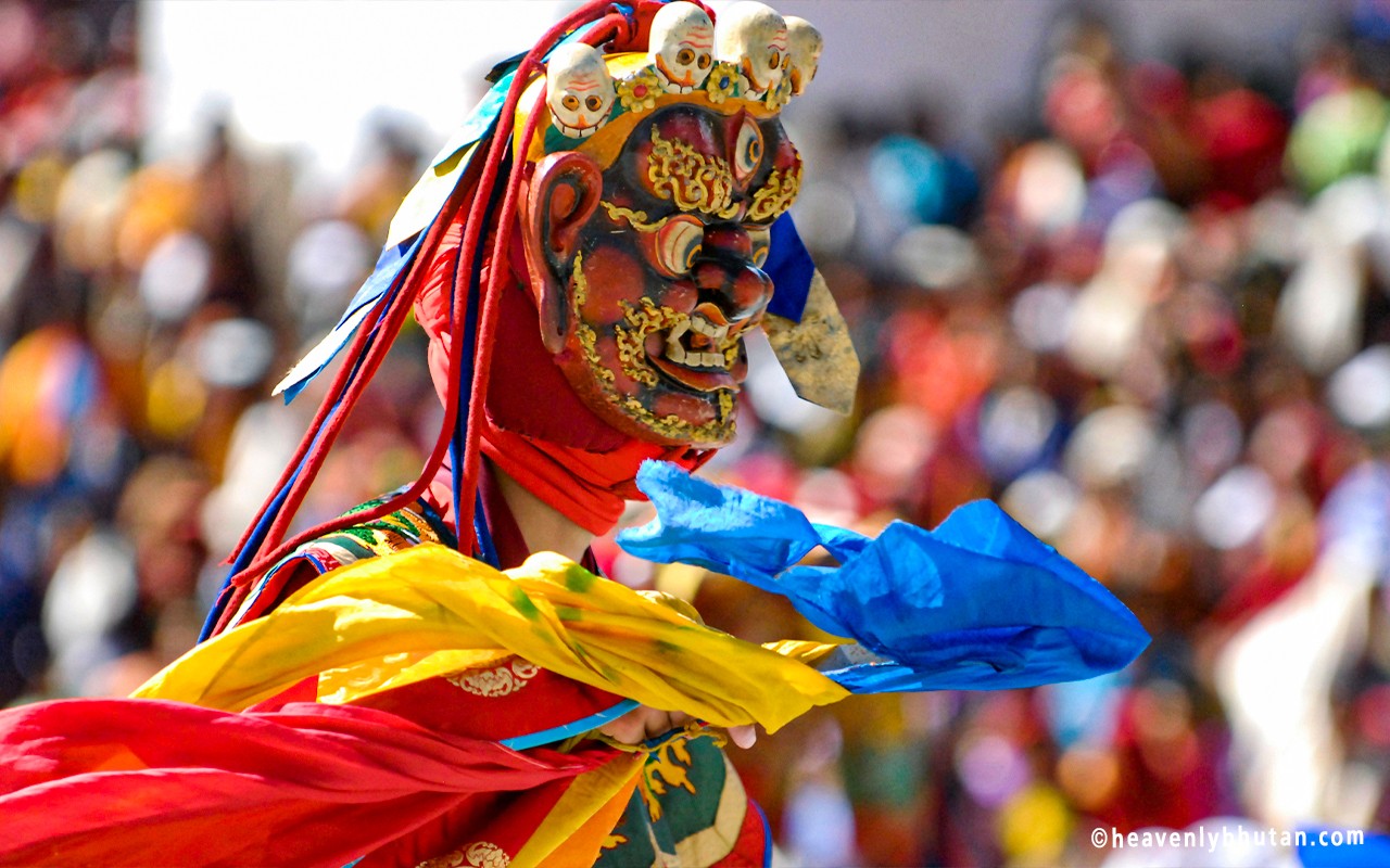 Trongsa-Festival-Tour