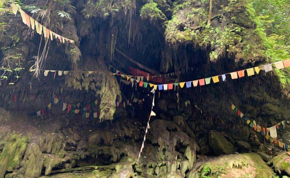 Ma Deo Than Cave, Place to Visit in Dagana-Attraction in Dagana