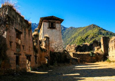 Nepal Bhutan Tours- Feel-the-Freshness-Drukgyel-Dzong