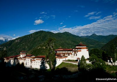 Buddhist Scholars Holidays-Day Hikes in Trongsa